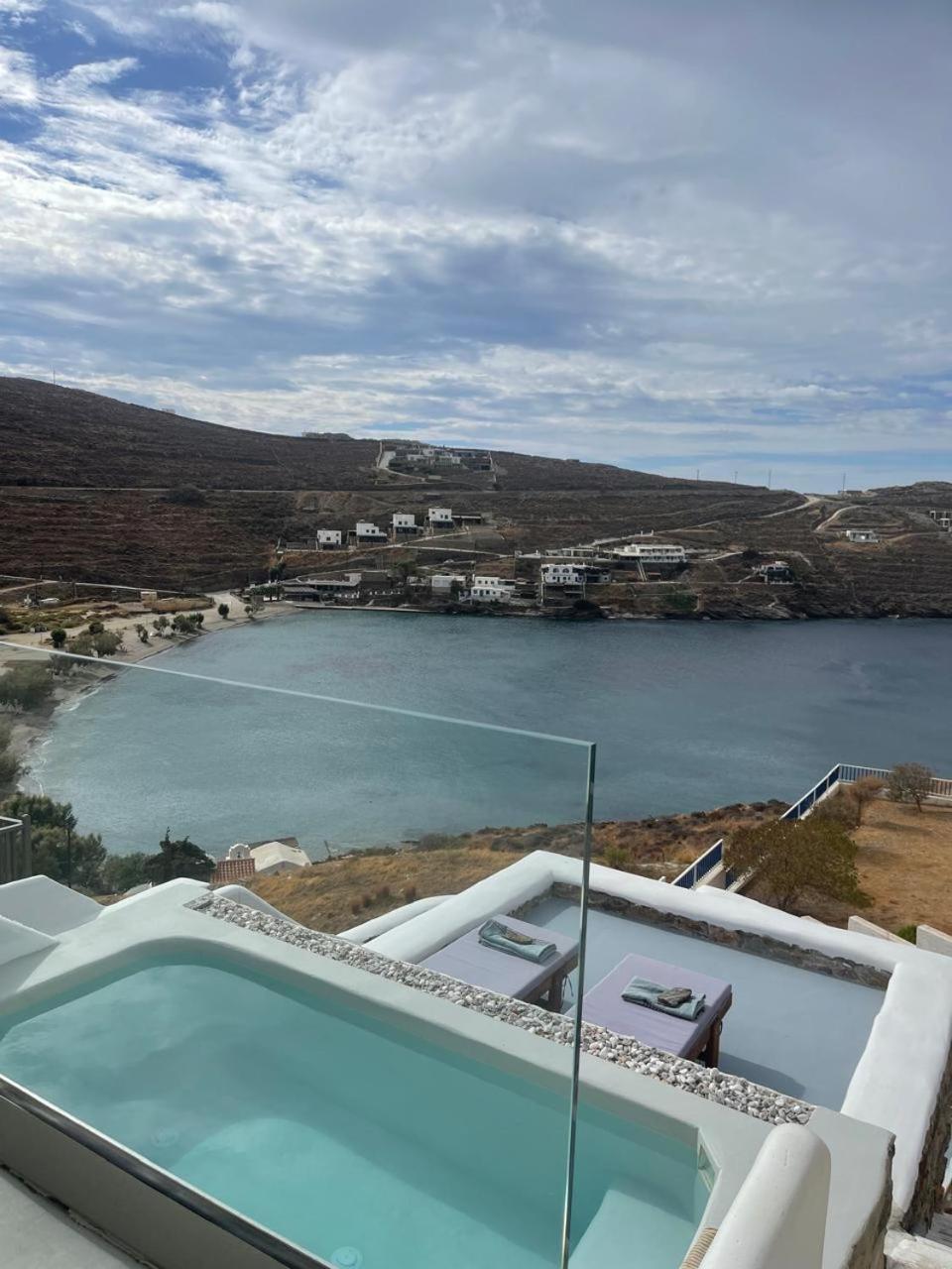Vista Mare Suites Kíthnos Esterno foto